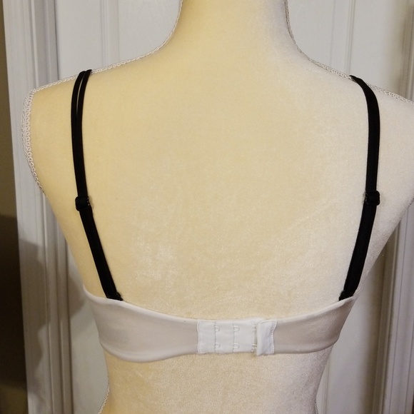 🚫✔ SOLD 🚩🚫  Very Sexy push up bra by Victoria - Picture 4 of 5